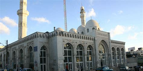 Islamic Prayer Time in Ramallah - Salah / Azan (Today)