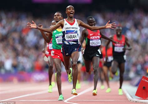 KATCHING MY I: Mo Farah judges his run to perfection as he grabs his ...