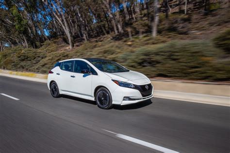 2023 Nissan Leaf Debuts Simplified Design - CNET