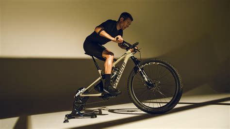 Wahoo KICKR V5 review: a precise smart turbo trainer with a unique ride ...