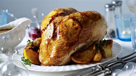 Mary Berry's roast turkey crown recipe - BBC Food