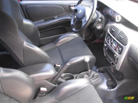 2005 Dodge Neon Interior