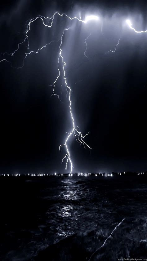 Lightning Wallpaper 4K Iphone Gallery | Fondo de pantalla minimalista ...