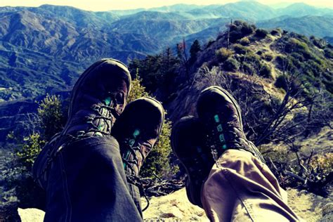 5 Best Hiking Boots for Women with Flat Feet • 2024 Reviews