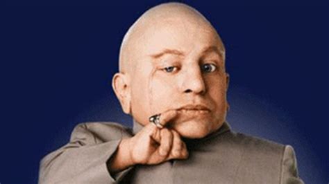 'Mini-Me' Actor Verne Troyer Dead at 49 - Brandsynario