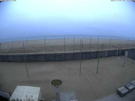 Webcam Cervia: Beach Panorama - Webcam Galore