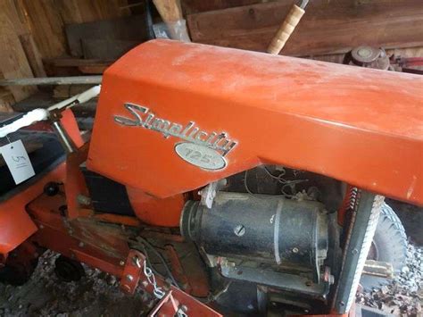 Simplicity Mower With Deck And Blade - Baer Auctioneers - Realty, LLC