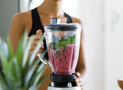 10 Fat-Burning Smoothie Recipes Nutritionists Love — Eat This Not That