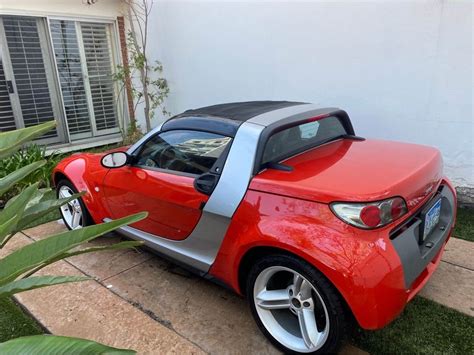 There's A Rare Smart Roadster For Sale Just Across America's Border ...