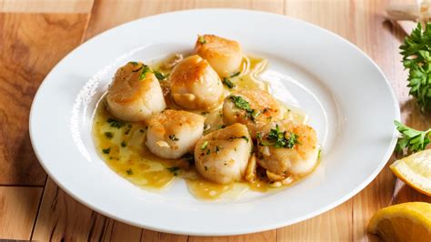 The Absolute Best Way To Thaw Frozen Scallops