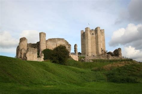 English Castles - Conisbrough Castle