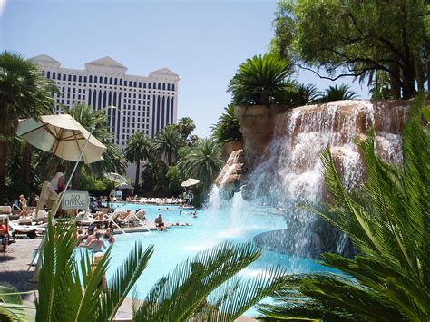 top 20 Las Vegas Resort pools (part 1) | Las vegas resorts, Las vegas ...