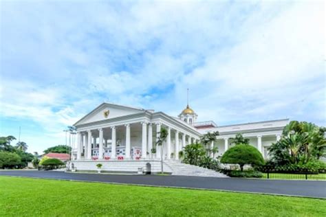 Menjelajahi 6 Istana di Indonesia yang Masih Berdiri Megah Hingga Kini