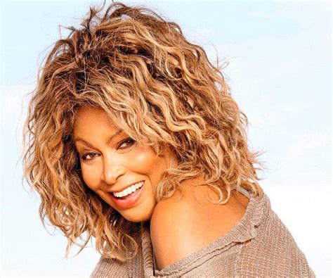 Tina Turner Biography - Childhood, Life Achievements & Timeline | CelebNest