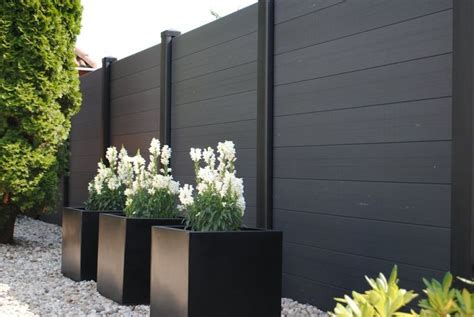 Do's and Don'ts for Choosing the Right Fence Colour - Maria Killam ...