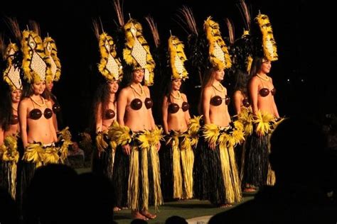 Royal Lahaina Luau (Myths of Maui Luau), - What To Know BEFORE You Go ...