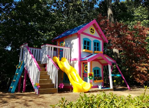 The Dollhouse Playset by Imagine That Playhouses