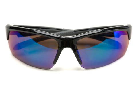 10 Best Polarized Fishing Sunglasses - Red Fish Tour