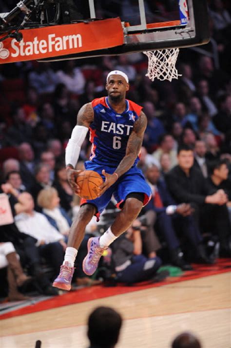 LeBron James #6 of the Eastern Conference All-Stars dunks against the ...