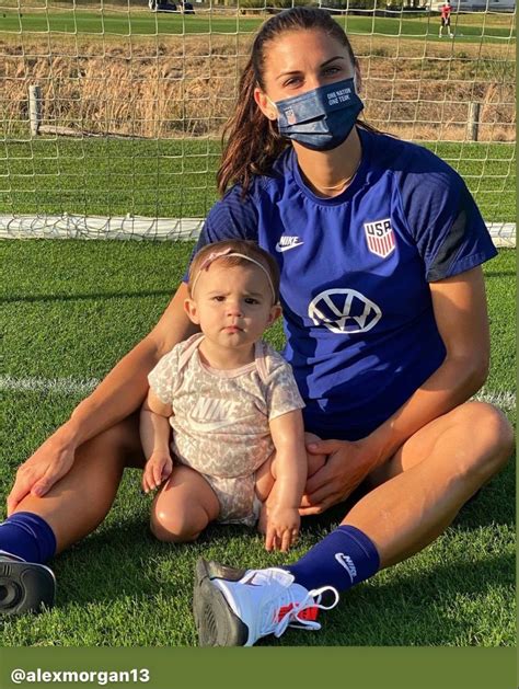 Alex Morgan with her infant daughter, Charlie, USWNT training for 2021 ...