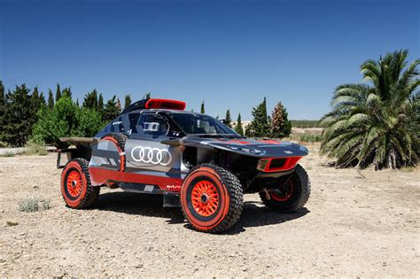 Audi RS Q e-tron E2: l'evoluzione per la Dakar 2023 sarà più leggera e ...