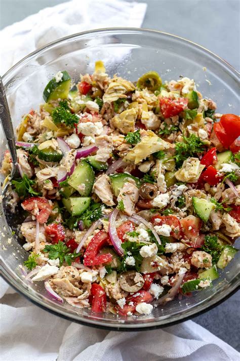 Mediterranean Tuna Salad - No Mayo - WonkyWonderful