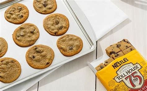 10 Things You Need To Know Before Eating Toll House Cookie Dough ...