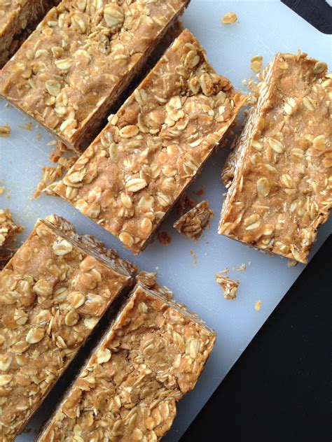 Easy No-Bake Peanut Butter Oat Bars