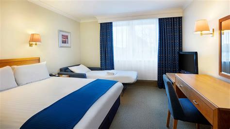 Holiday Inn Eastleigh | Hotels near Paultons Park and Peppa Pig World