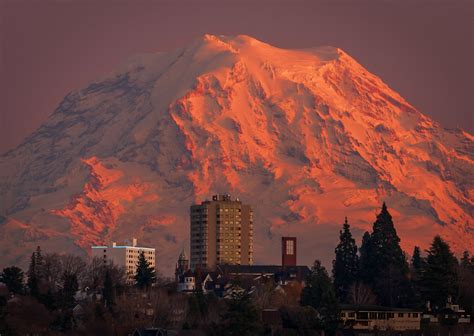 City Of Destiny | A fun view of Tacoma, WA, with Mt Rainier … | Flickr