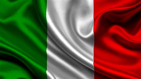 Il Tricolore: The Colors of the Italian Flag | Italy Travel Planner ...