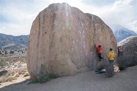 Ultimate Guide to Bouldering | Extreme Sports Guide