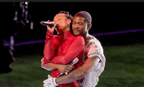 Usher Gets Handsy With Alicia Keys During Super Bowl Halftime Show, Her ...