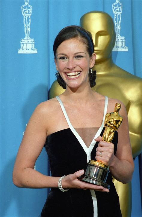 Julia Roberts - winner of the Best Actress Academy Award for "Erin ...