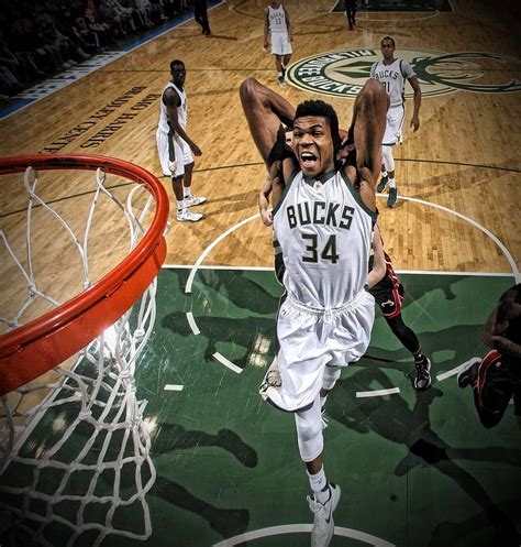 Giannis Antetokounmpo 2021, Giannis Dunking HD phone wallpaper | Pxfuel