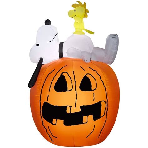 Gemmy Halloween Inflatable 4.50 ft. Pre-Lit Snoopy and Woodstock on ...