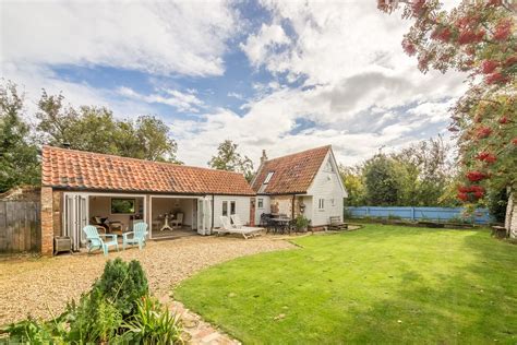 Hope Cottage - A Romantic Bolthole For Two On The Norfolk Coast ...