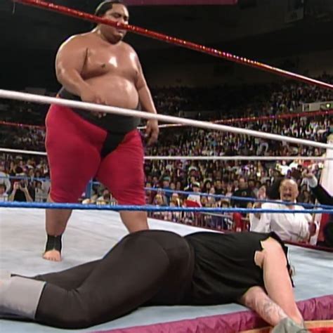 WWE - Yokozuna vs. Undertaker in a Casket Match 😱