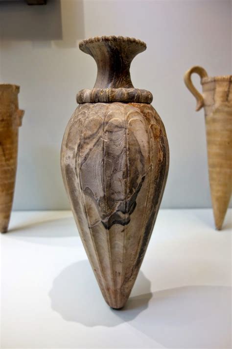 Travels with Saint Lucy: Minoan Pottery