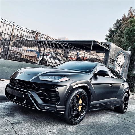 Lamborghini Urus Matt Black - EMC Exotic Rentals