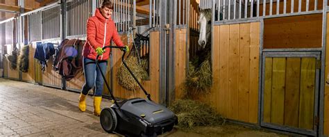 Cleaning horse stables correctly | Kärcher International