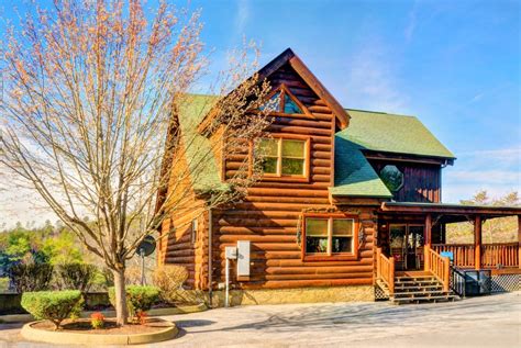 Almost Heaven Cabin in Sevierville w/ 4 BR (Sleeps10)