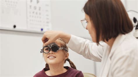 Tips for Choosing the Best Ophthalmologist Near Me