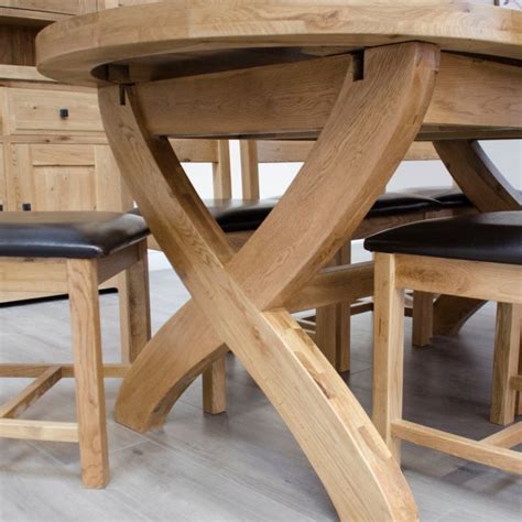 Melford Solid Oak Oval X Leg Extending Dining Table | Edmunds & Clarke