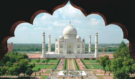 HISTORY: THE TAJ MAHAL’S MACABRE MYTH - Newspaper - DAWN.COM