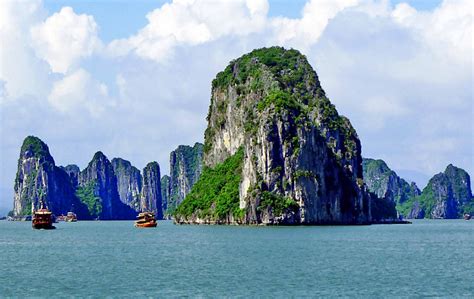 Vietnam Best Holiday, Vietnam Holiday Package in 14 Days