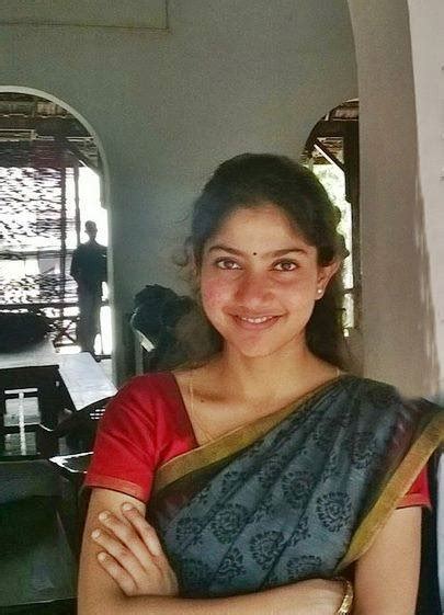 Sai Pallavi in Premam Stills-Images-Malar in Premam-Onlookers Media ...