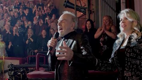 Neil Diamond Performs "Sweet Caroline" on Broadway: Watch