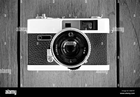 Vintage analog camera Stock Photo - Alamy