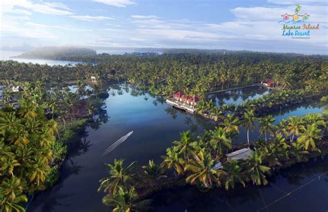 Kerala Backwaters Resorts | Best Resorts in Kerala | Kerala Tourism ...